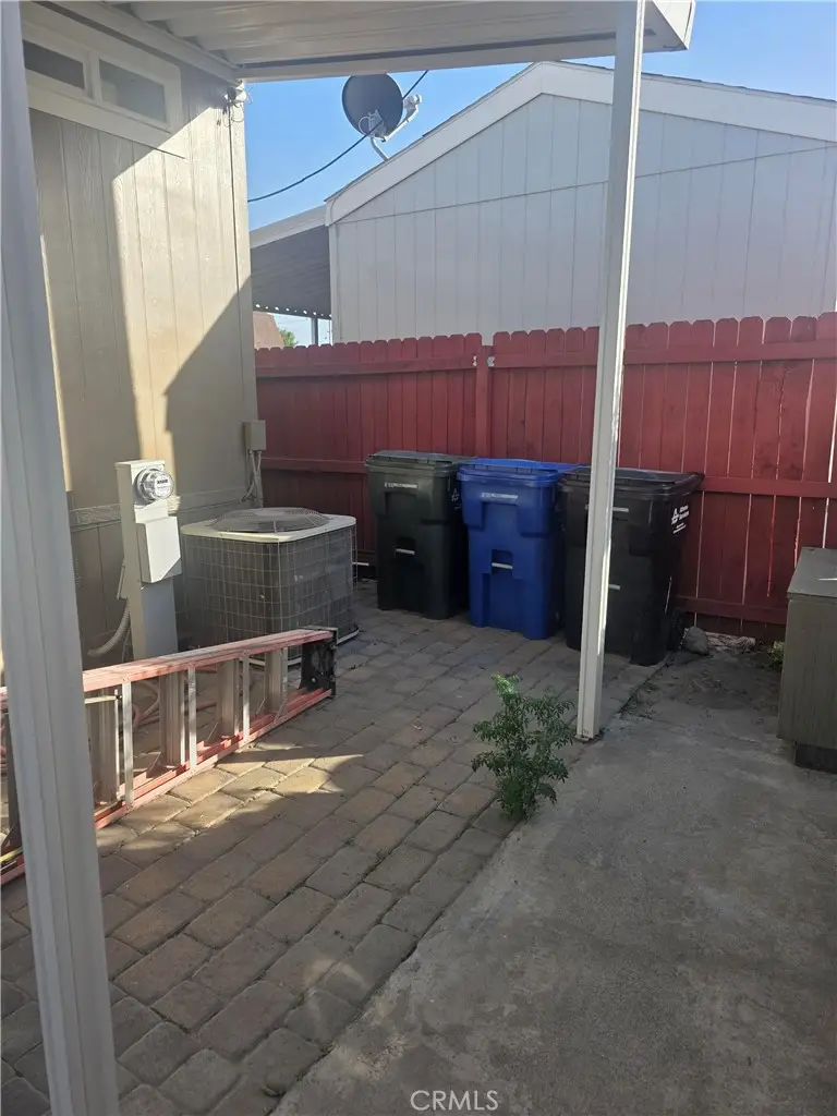 812 N Loren Avenue #18, Azusa, CA 91702 - #2