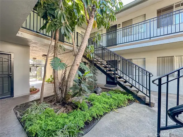 3045 E Theresa #8, Long Beach, CA 90814