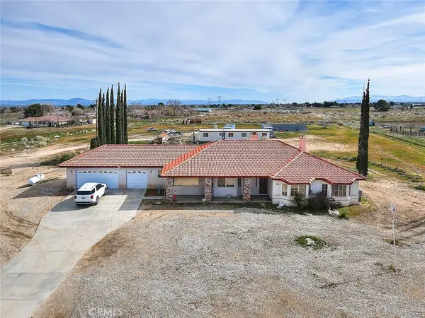 11077 Valle Vista Road, Phelan, CA 92371
