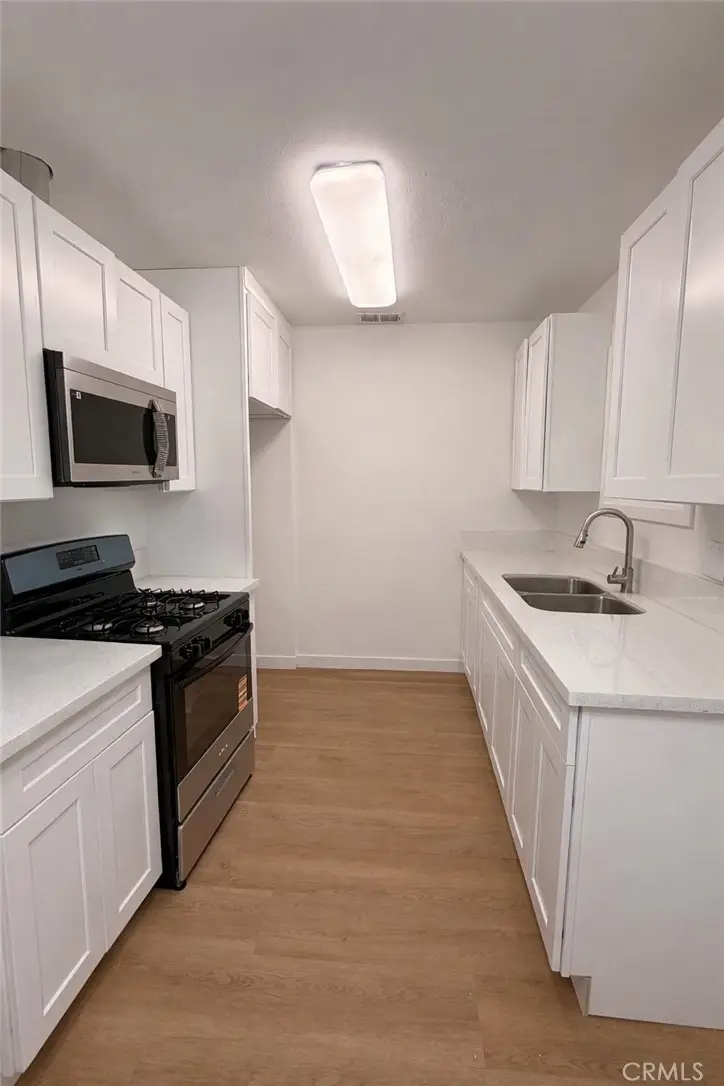 15211 S Gibson, Compton, CA 90221 - #2