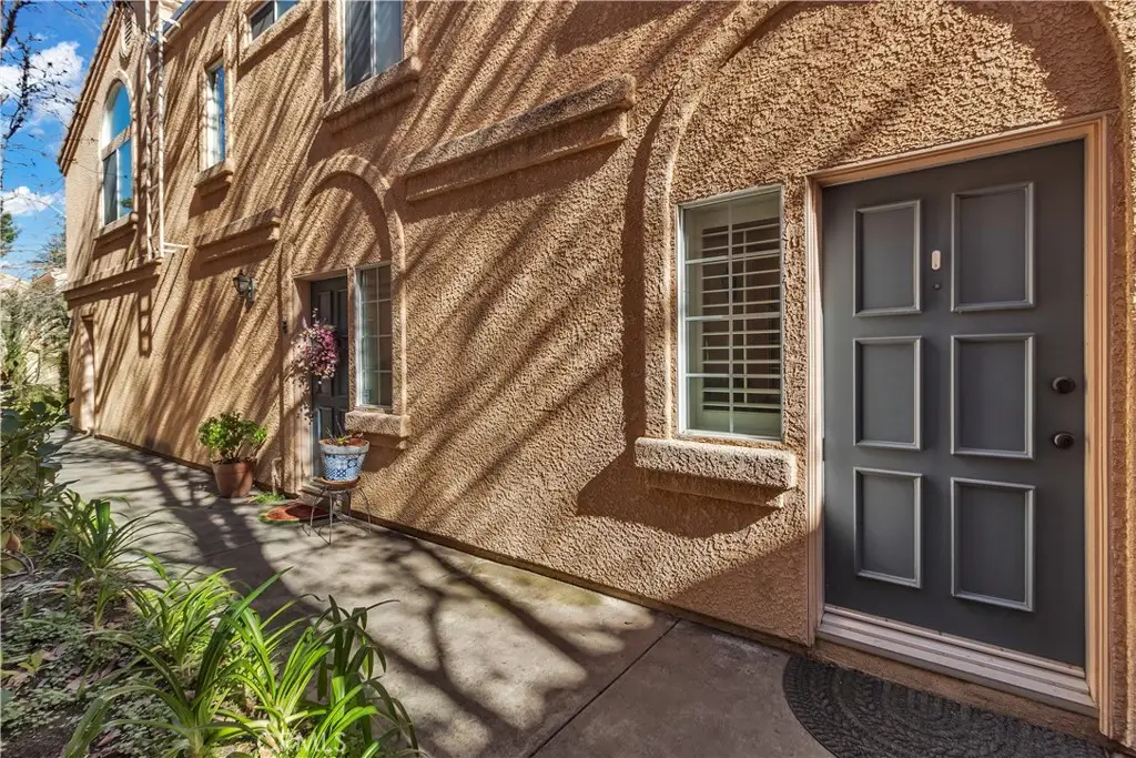 25144 Steinbeck #F, Valencia, CA 91381 - #1