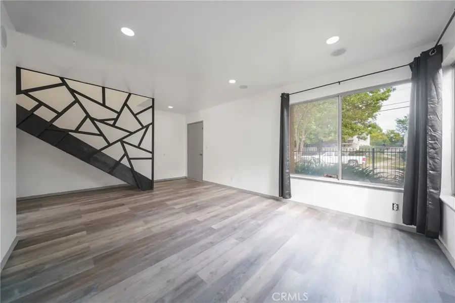 8347 Burnet Ave #1, North Hills, CA 91343 - #2