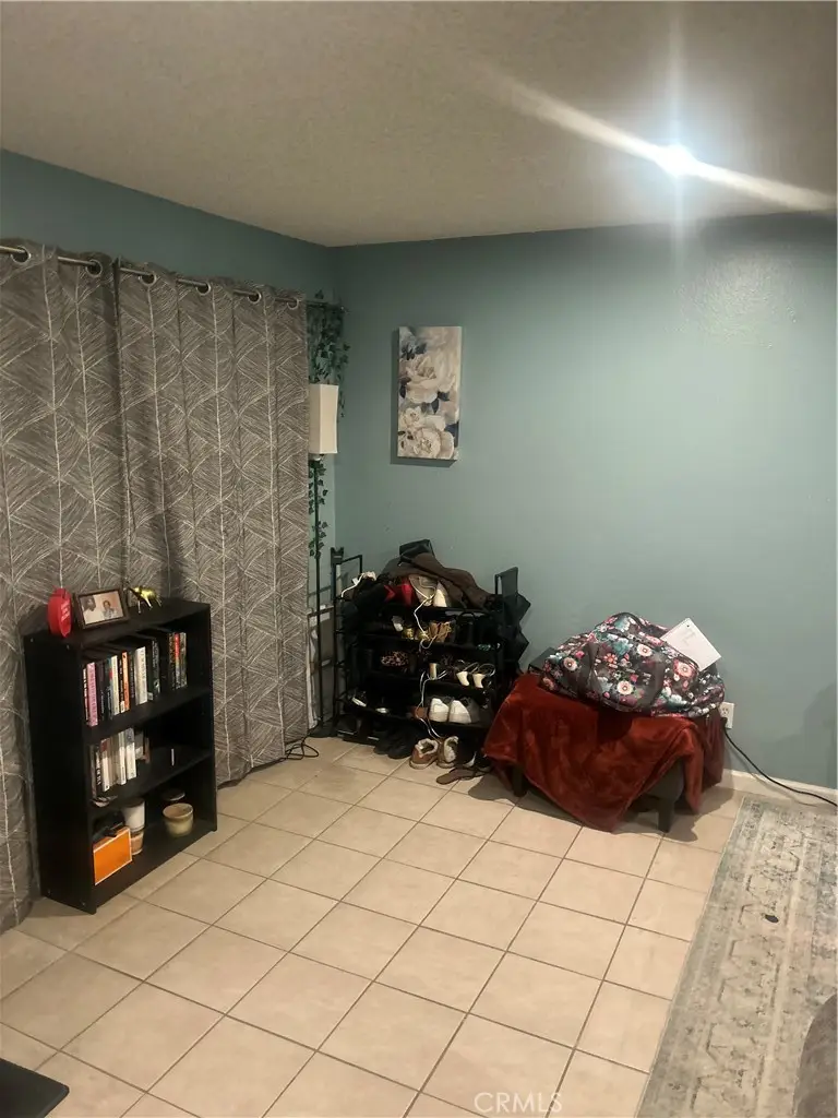 8998 Mango #H, Fontana, CA 92335 - #3