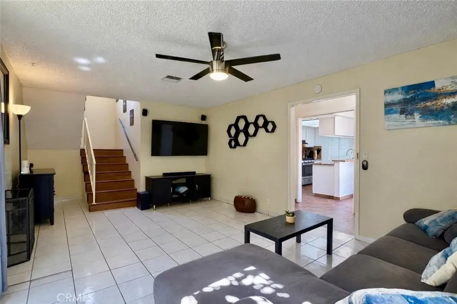 9053 Willis, Panorama City, CA 91402 - #3