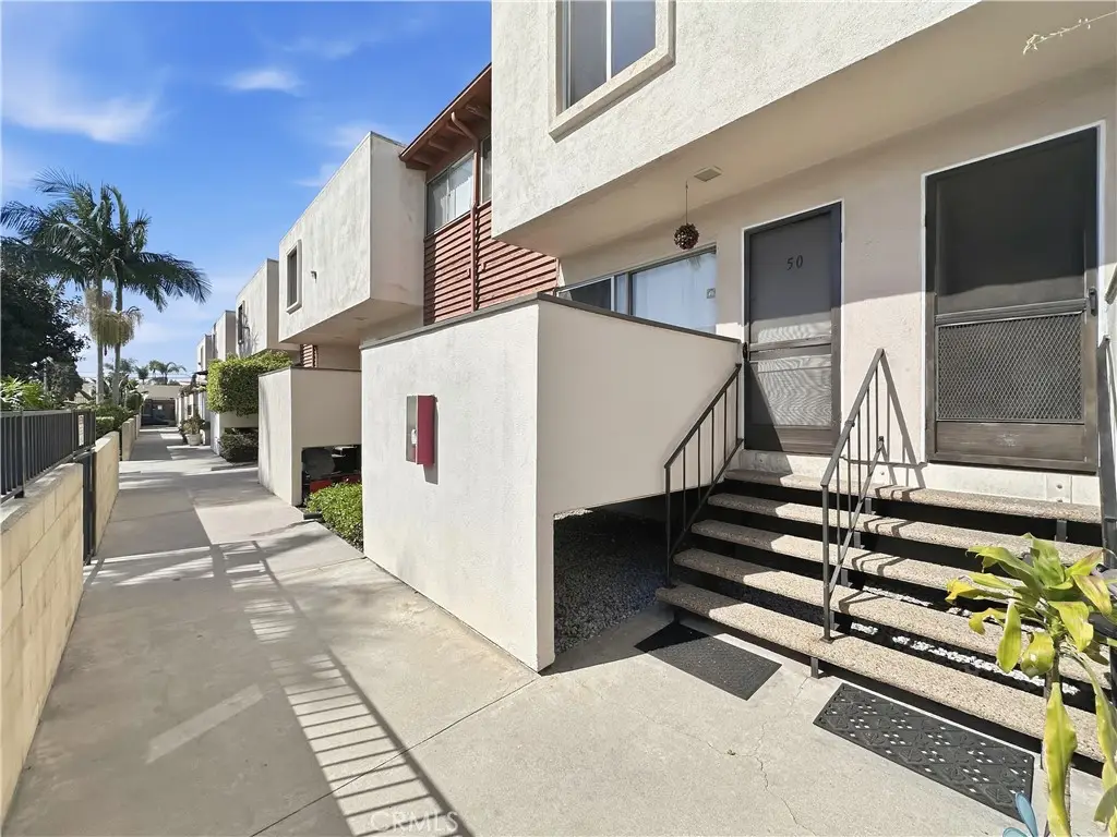 7033 Stewart And Gray, Downey, CA 90241 - #1