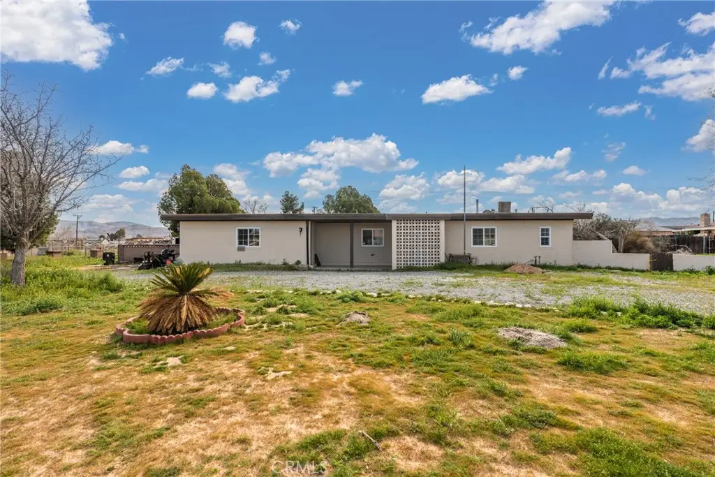 13755 Lakota, Apple Valley, CA 92307 - #1