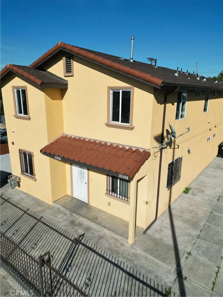 10306 S Main Street #2, Los Angeles, CA 90003 - #2