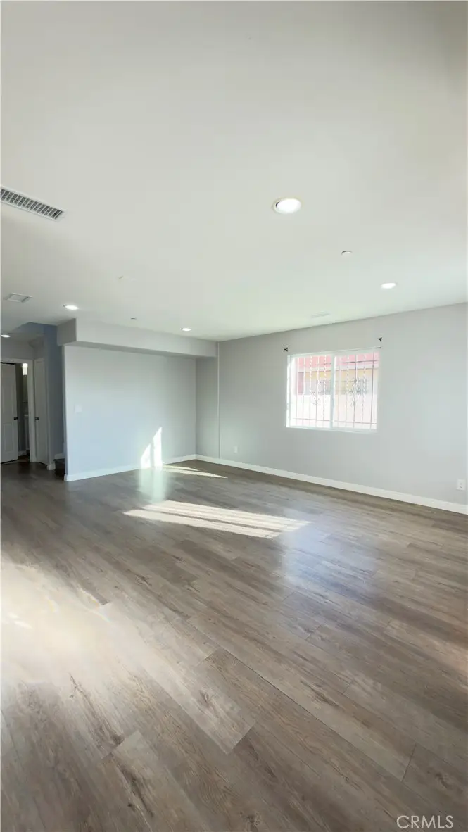 10306 S Main Street #2, Los Angeles, CA 90003 - #3