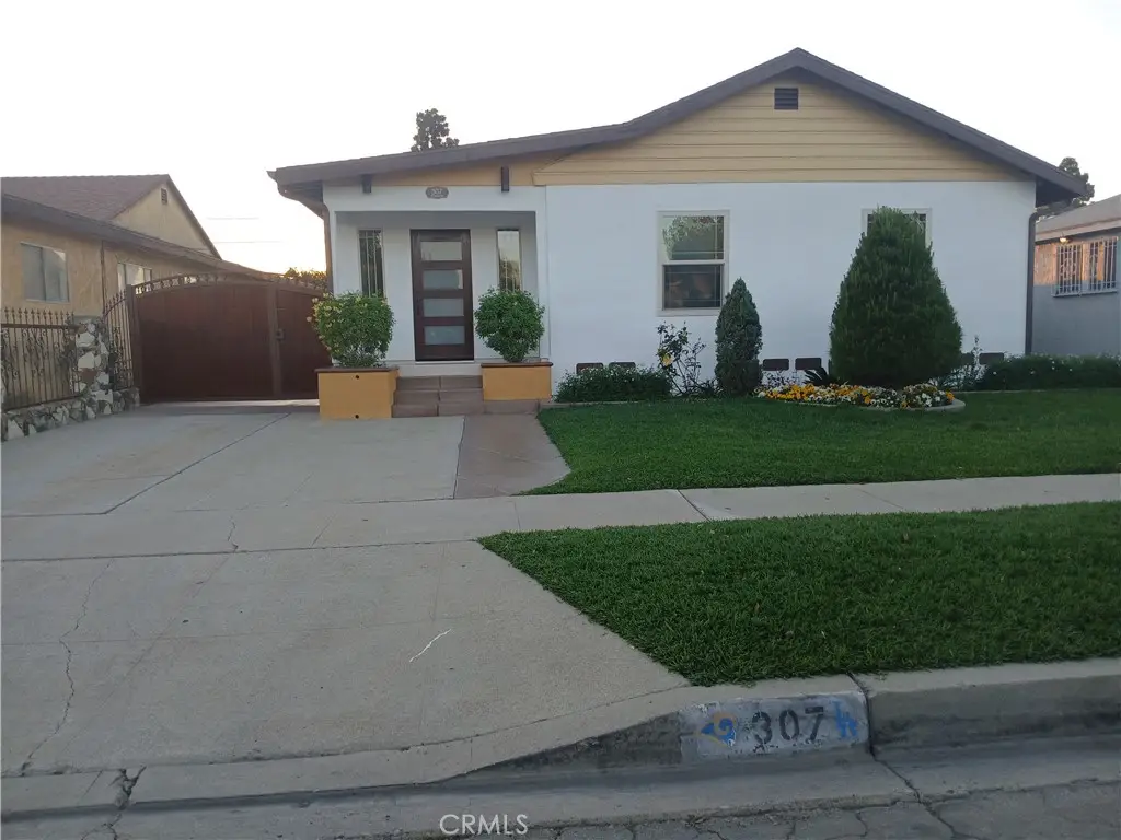 307 N Broadacres Avenue, Compton, CA 90220 - #1