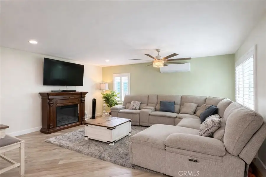 161 W Harcourt Street, Long Beach, CA 90805 - #2