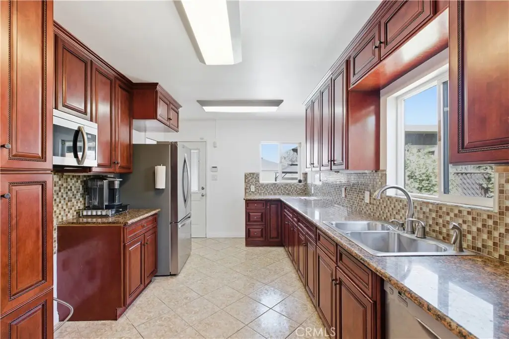 10019 Rosecrans, Bellflower, CA 90706 - #1