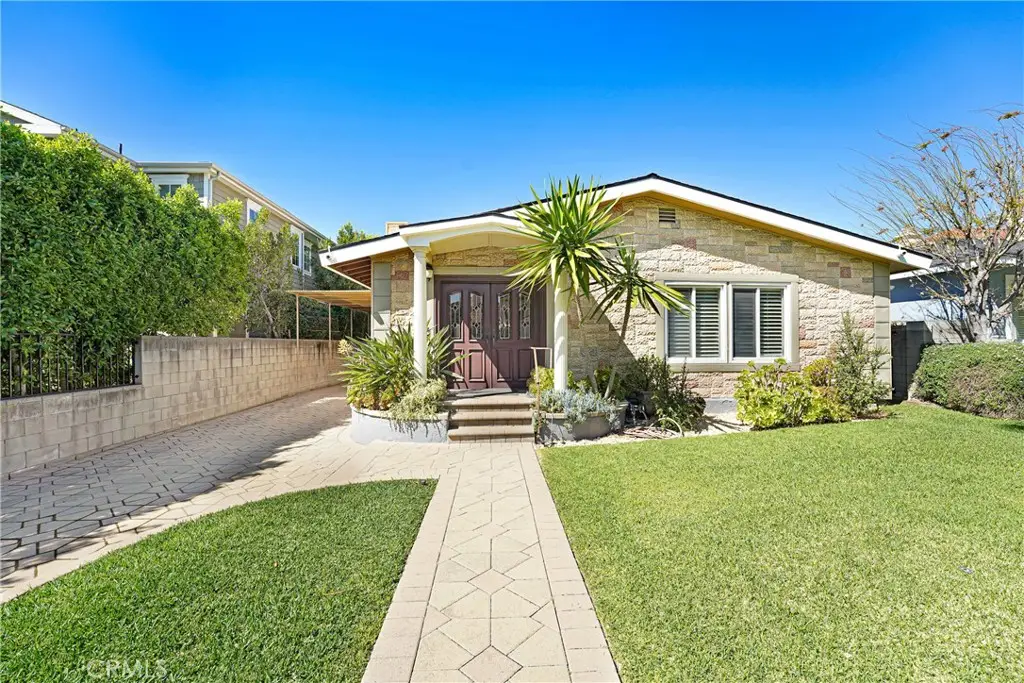 4313 Rhodes, Studio City, CA 91604 - #1