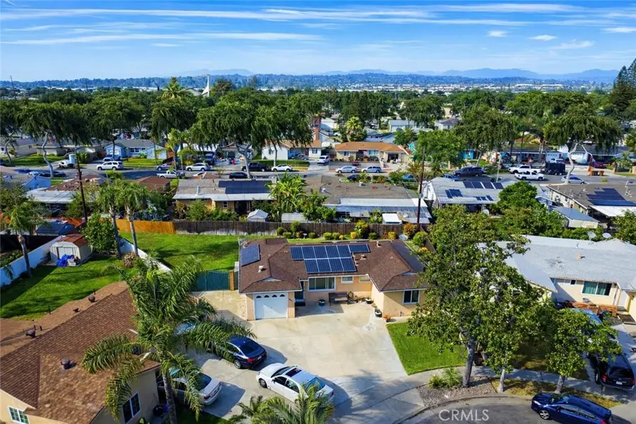 605 Juniper Avenue, Fullerton, CA 92833 - #2