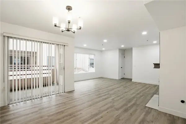 8744 Burnet Avenue #14, North Hills, CA 91343