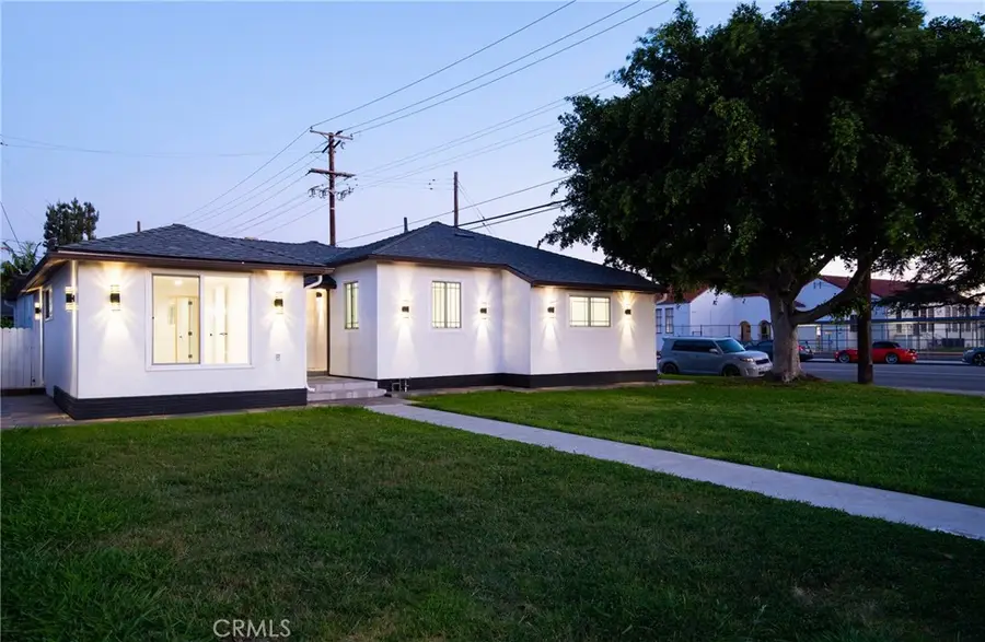 9246 Manzanar Ave, Downey, CA 90240 - #2