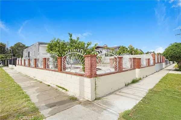 9027 Menlo, Los Angeles, CA 90044