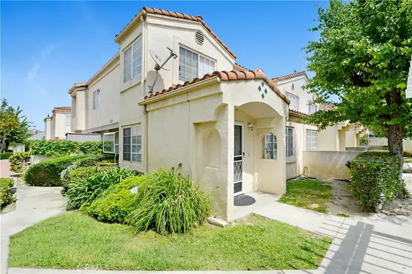 13955 Arthur Ave #4, Paramount, CA 90723