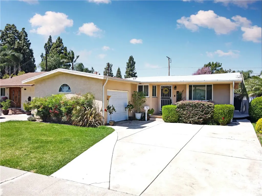 11003 Pangborn, Downey, CA 90241 - #1