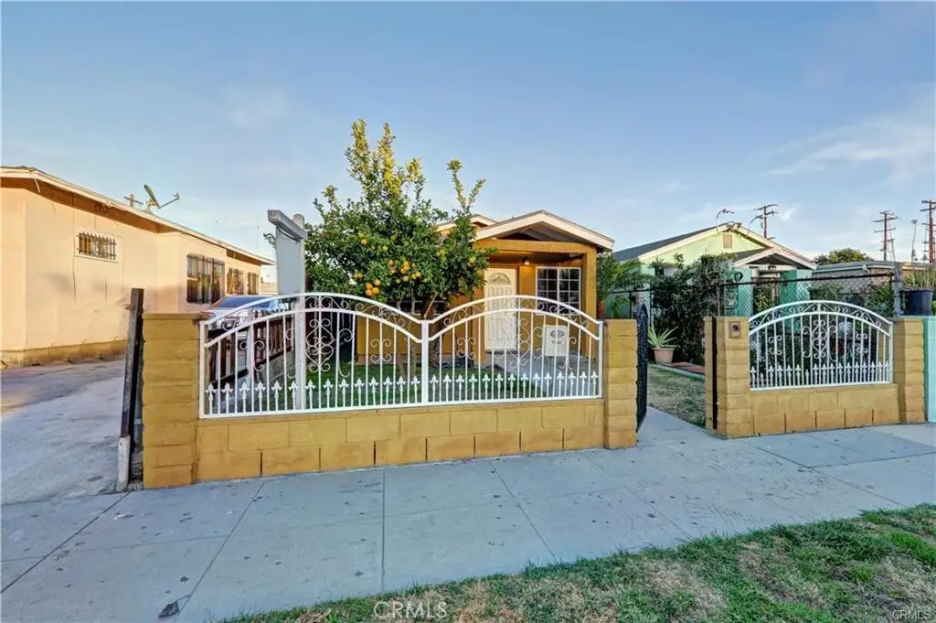 8622 S Fir Avenue, Los Angeles, CA 90002 - #1