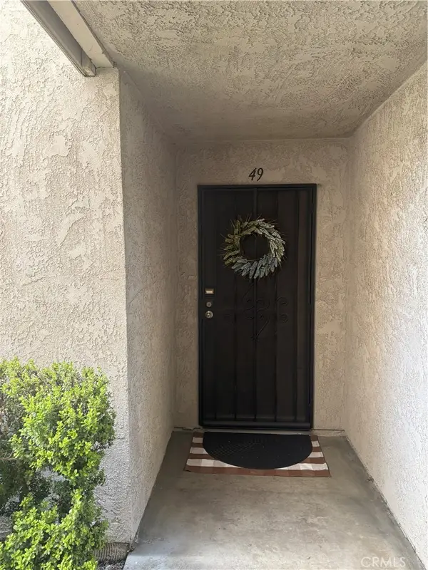 2255 Cahuilla #49, Colton, CA 92324