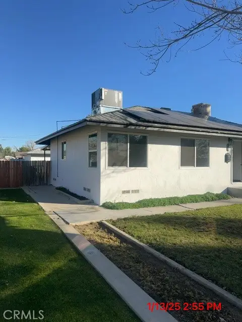 714 Wistaria, Bakersfield, CA 93308