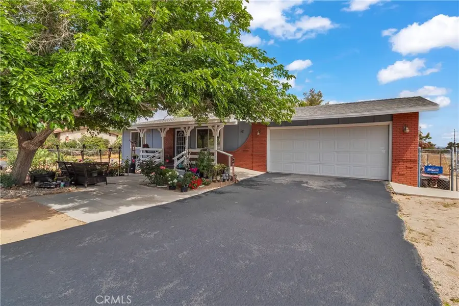 18464 Vine Street, Hesperia, CA 92345 - #2