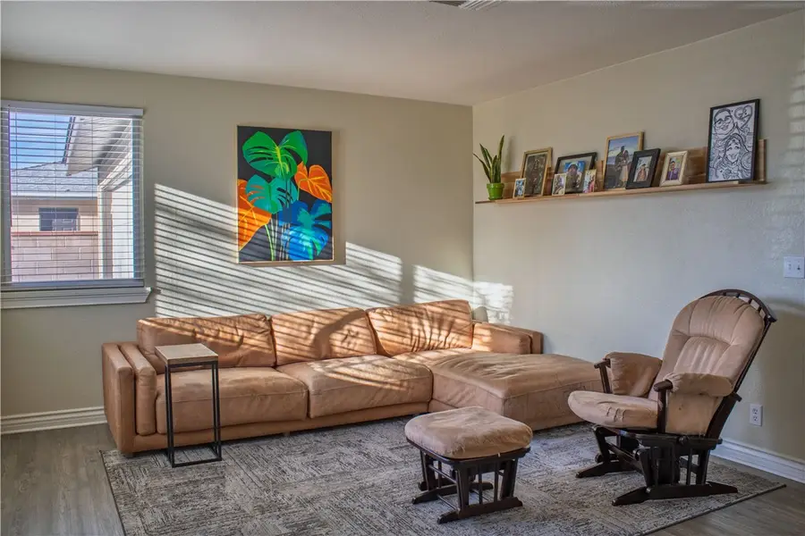 45332 12th St W, Lancaster, CA 93534 - #3