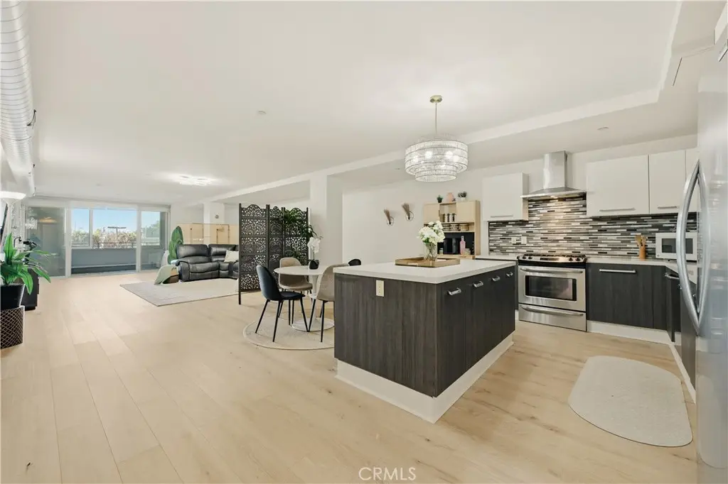433 Pine Avenue #201, Long Beach, CA 90802 - #1