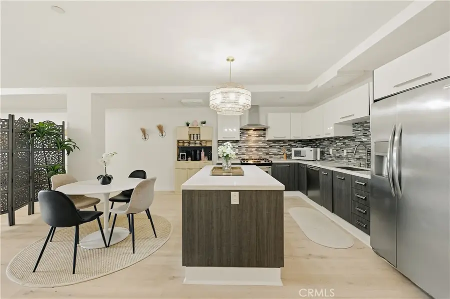 433 Pine Avenue #201, Long Beach, CA 90802 - #2