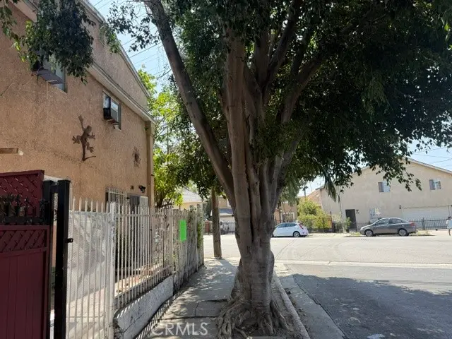 300 E 42nd Place, Los Angeles, CA 90011 - #3