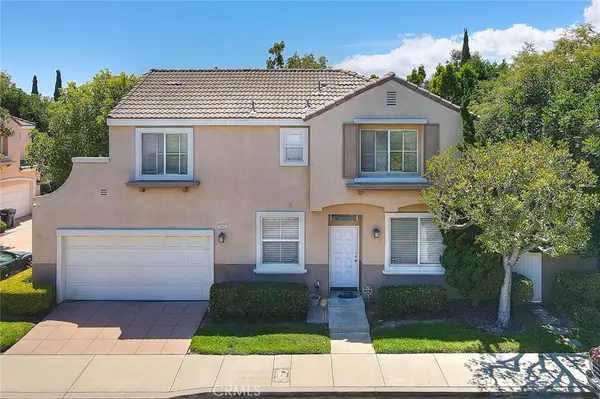 1845 Raymond Avenue, Signal Hill, CA 90755