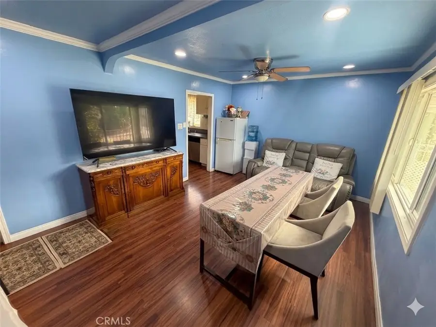 1425 W Gage Avenue, Los Angeles, CA 90047 - #3