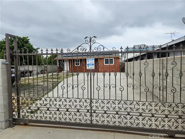 4921 W 104th St, Inglewood, CA 90304