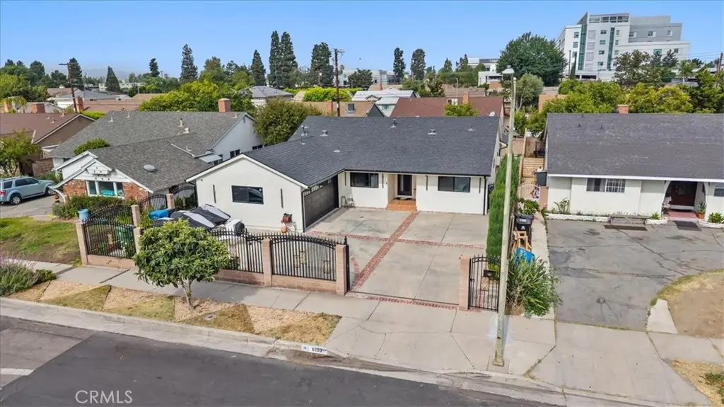 8109 Greenbush Avenue, Panorama City, CA 91402 - #1