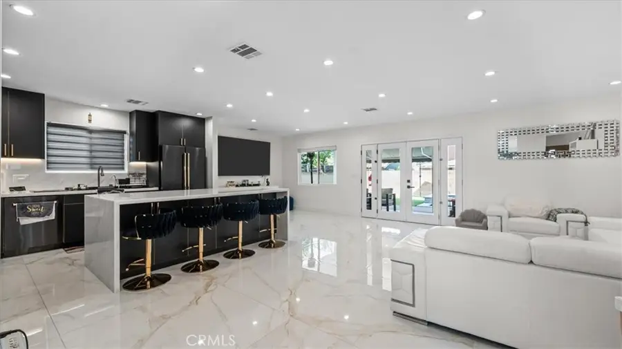 8109 Greenbush Avenue, Panorama City, CA 91402 - #2