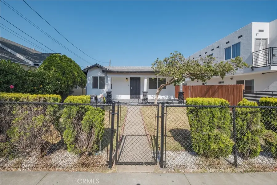 1008 S Herbert Ave, Los Angeles, CA 90023 - #2
