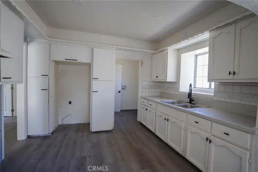 205 W Hardy Street, Inglewood, CA 90301 - #3