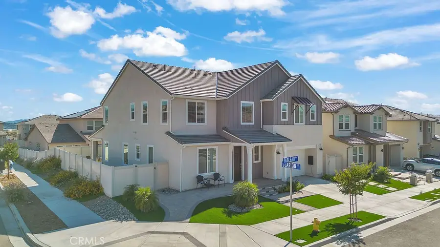 18100 Tableau, Saugus, CA 91350 - #2