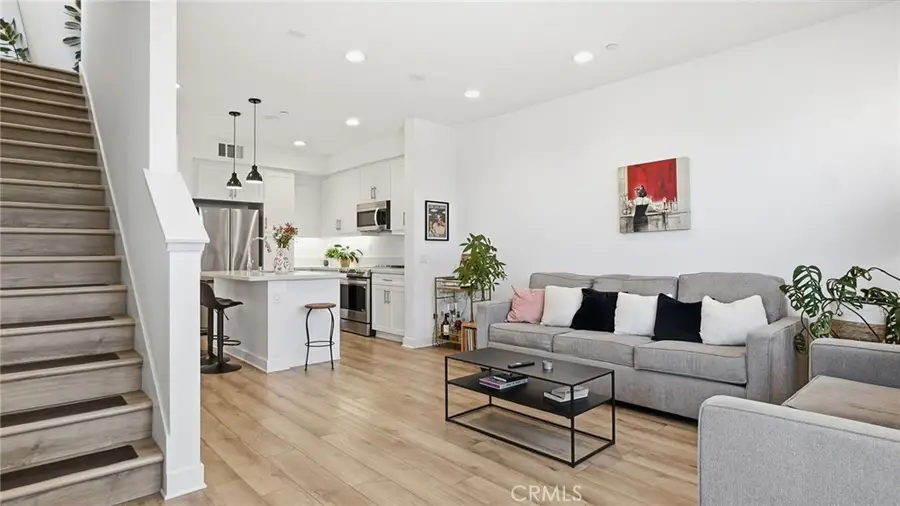 2560 Valentina, Commerce, CA 90040 - #2