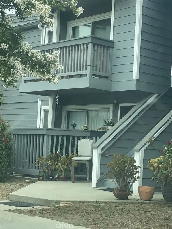 9714 Sepulveda Boulevard #111, North Hills, CA 91343