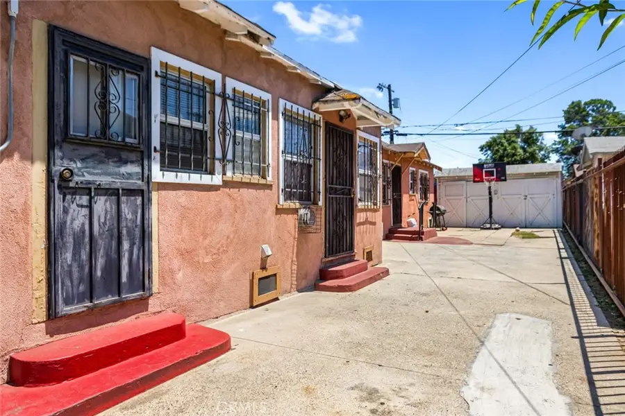 924 W 76th, Los Angeles, CA 90044 - #3