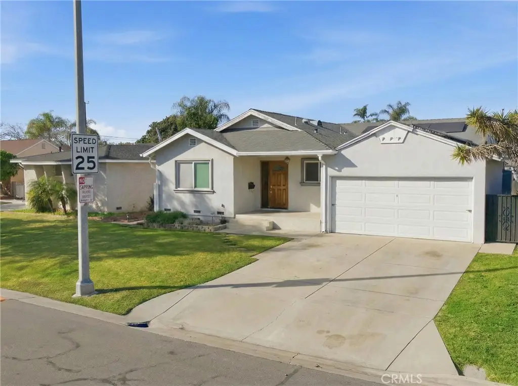 6545 Dos Rios Rd, Downey, CA 90240 - #1