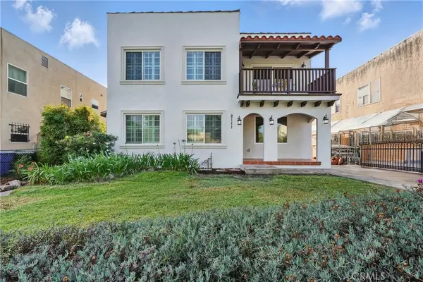 2111 S Bronson, Los Angeles, CA 90018