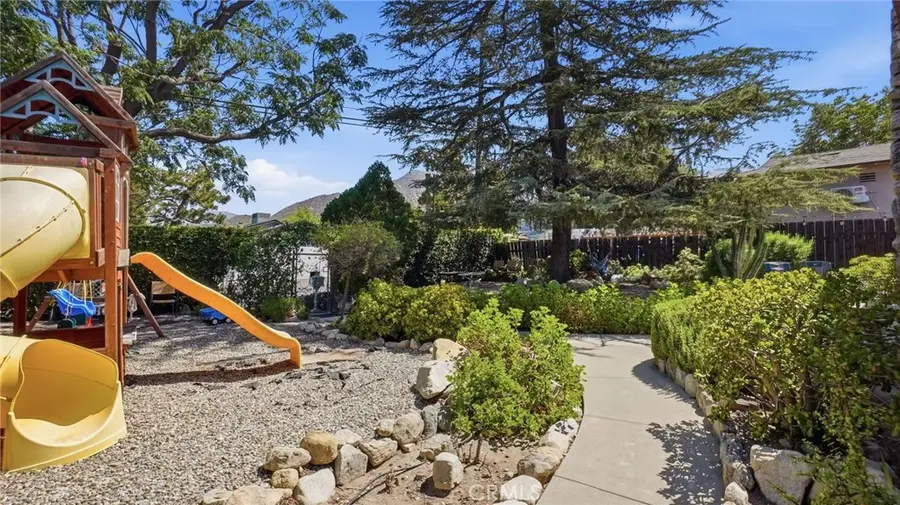 7276 Summitrose Street, Tujunga, CA 91042 - #3