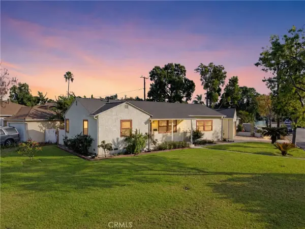9802 Rives Avenue, Downey, CA 90240