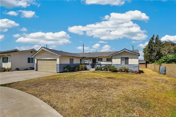 1126 N Center Street, Orange, CA 92867
