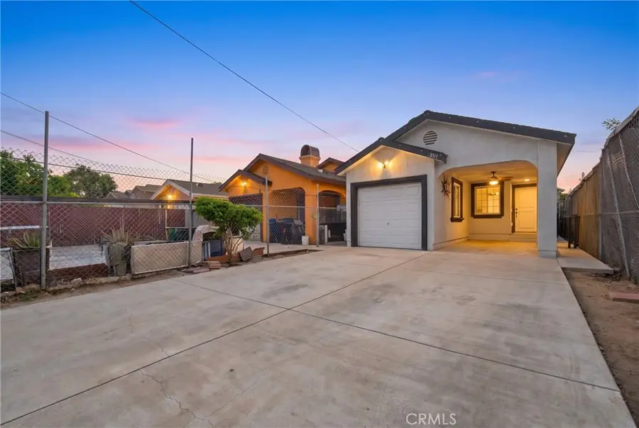 2414 Santa Ana Boulevard S, Los Angeles, CA 90059 - #2