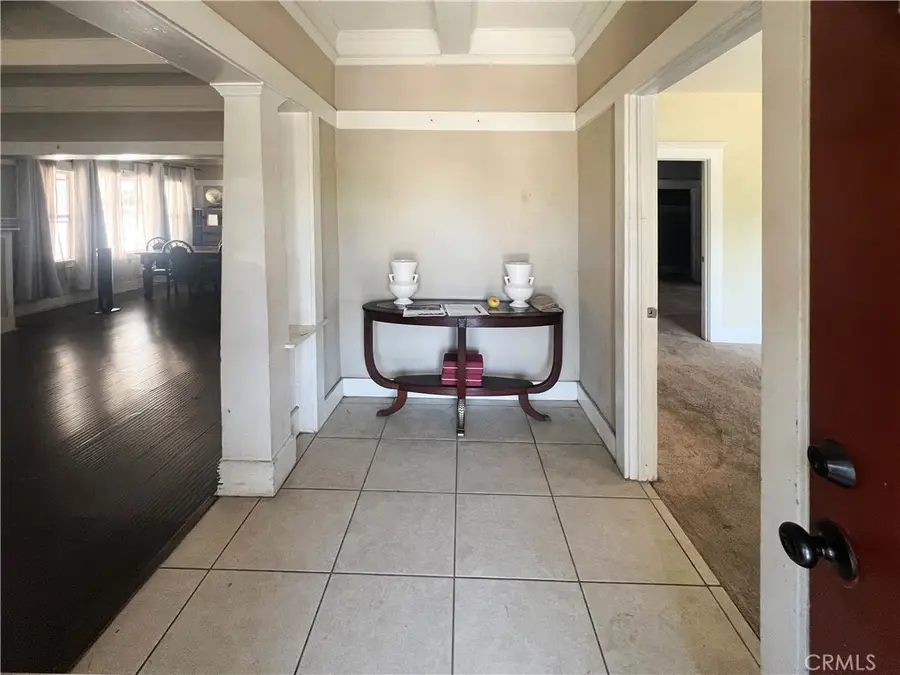 4112 S Budlong Avenue, Los Angeles, CA 90037 - #2