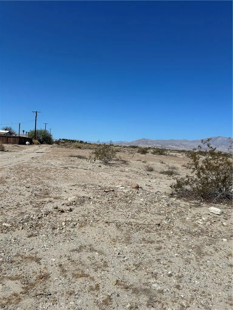 1055 Sea Shore Avenue, Thermal, CA 92274 - #1