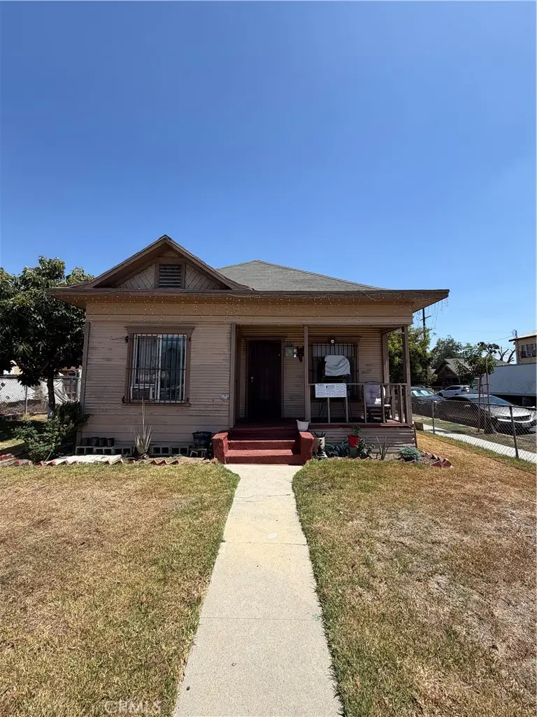 5526 Compton Avenue, Los Angeles, CA 90011 - #1